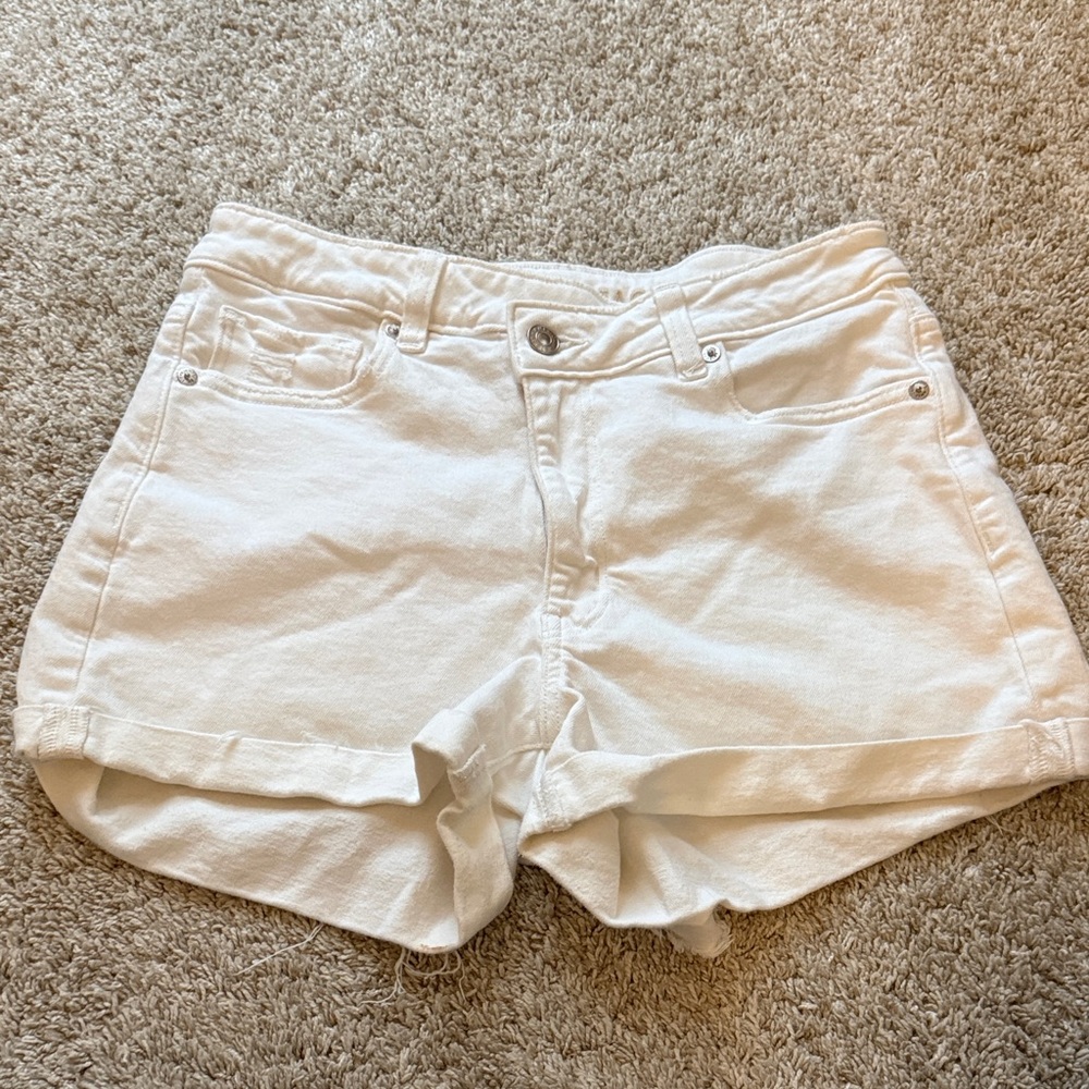 American Eagle Women's White Shorts